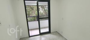 Image 22 - 884380