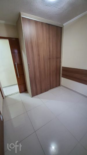 Image 10 - 884386