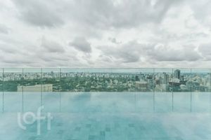 Image 40 - 884389
