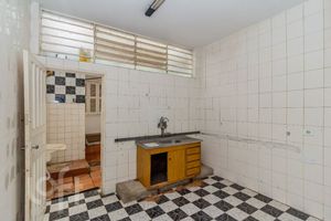 Image 3 - 884396