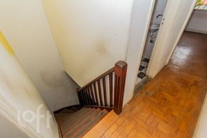 Image 18 - 884396
