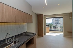 Image 86 - 884409