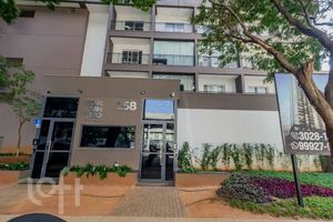 Image 81 - 884409