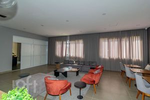 Image 70 - 884409
