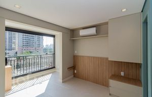 Image 4 - 884409