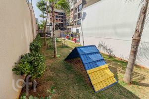Image 41 - 884409