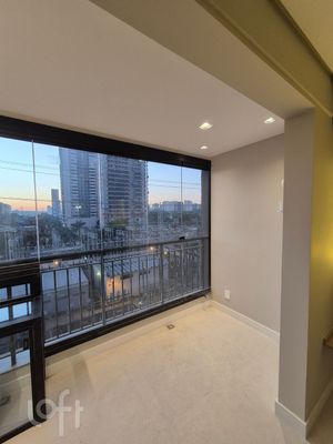 Image 5 - 884409