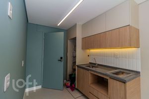 Image 1 - 884409