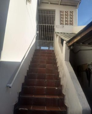 Image 8 - 884428