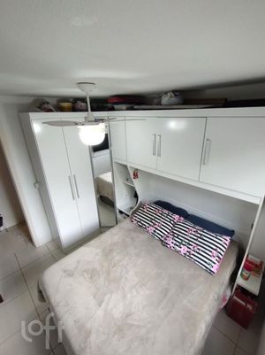 Image 8 - 884429