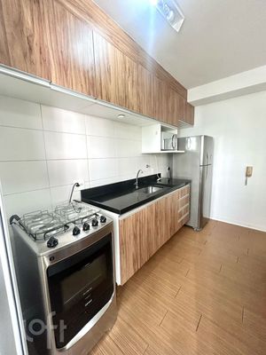 Image 8 - 884435