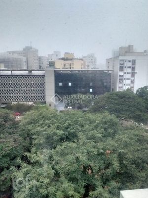 Image 16 - 884437