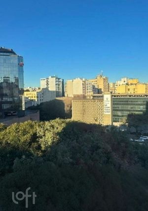 Image 17 - 884437