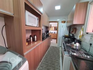 Image 11 - 884443