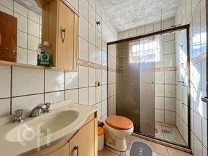 Image 19 - 884447