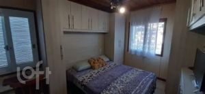Image 7 - 884447