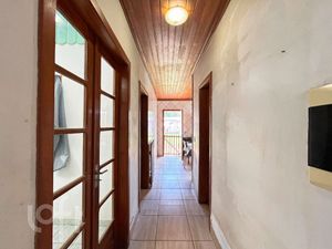 Image 4 - 884447