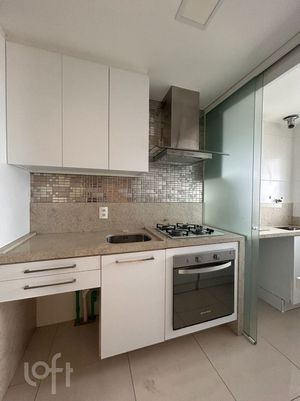 Image 7 - 884450