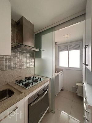 Image 8 - 884450