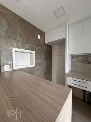 Image 4 - 884450