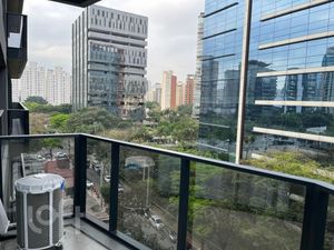 Image 3 - 884452