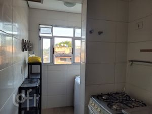 Image 4 - 884460