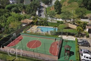 Image 11 - 884469