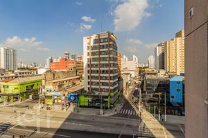 Image 16 - 884470