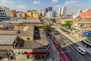 Image 14 - 884470