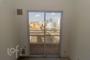 Image 9 - 884470