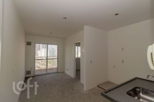 Image 99 - 884470