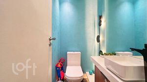 Image 14 - 884474