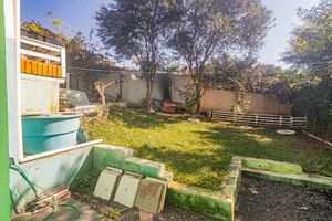 Image 37 - 884475