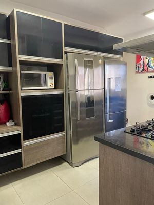 Image 9 - 884477