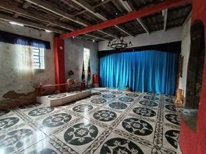 Image 21 - 884479