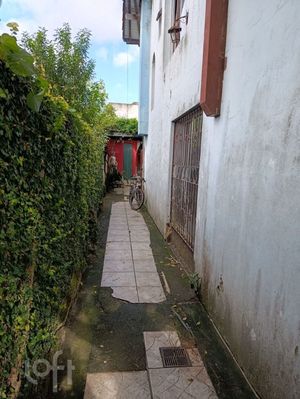 Image 17 - 884479