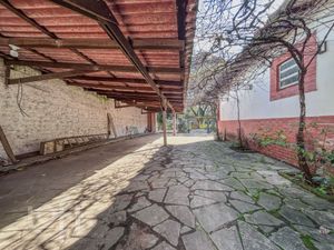 Image 1 - 884484