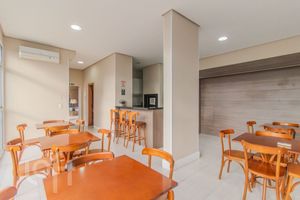 Image 34 - 884492