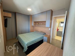 Image 9 - 884493
