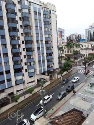 Image 16 - 884506