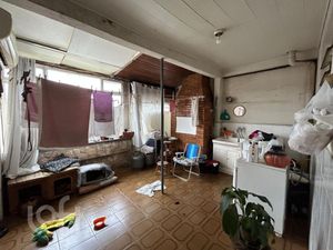Image 18 - 884507
