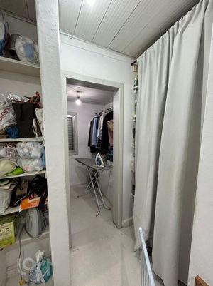 Image 14 - 884507
