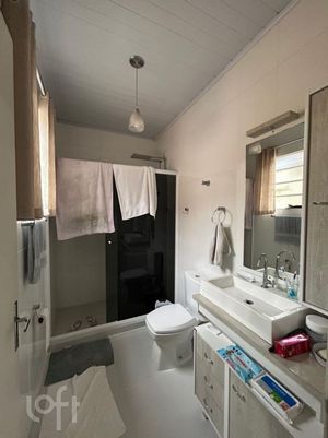 Image 9 - 884507