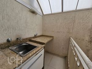 Image 16 - 884508
