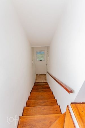 Image 32 - 884508