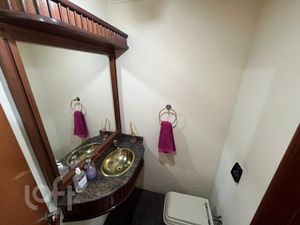 Image 4 - 884520