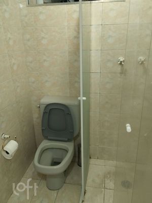 Image 11 - 884525