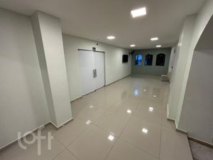 Image 17 - 884527