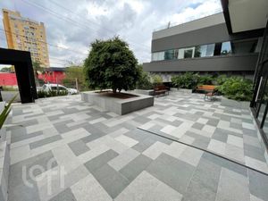 Image 16 - 884528