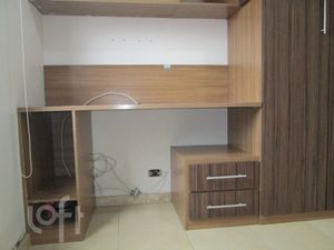 Image 9 - 884534